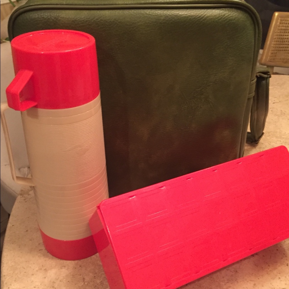 Vintage Adult Aladdin Outing Kit